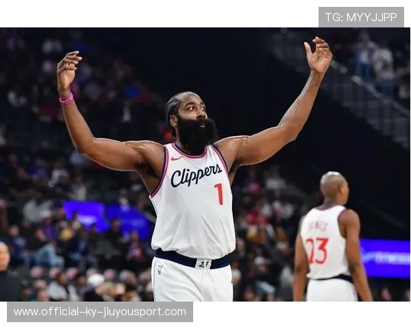 哈登掌控最后一攻，洛杉矶快船选择稳妥